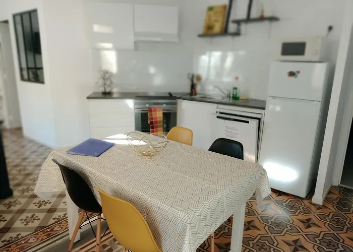 Reve D\'Azur, 2 Chambres, Maison Julia En Bord De Mer A La Nartelle, Piscine Partagee, Parking & Terrasse Bbq, Wifi Et Draps Inclus Plage A Pied