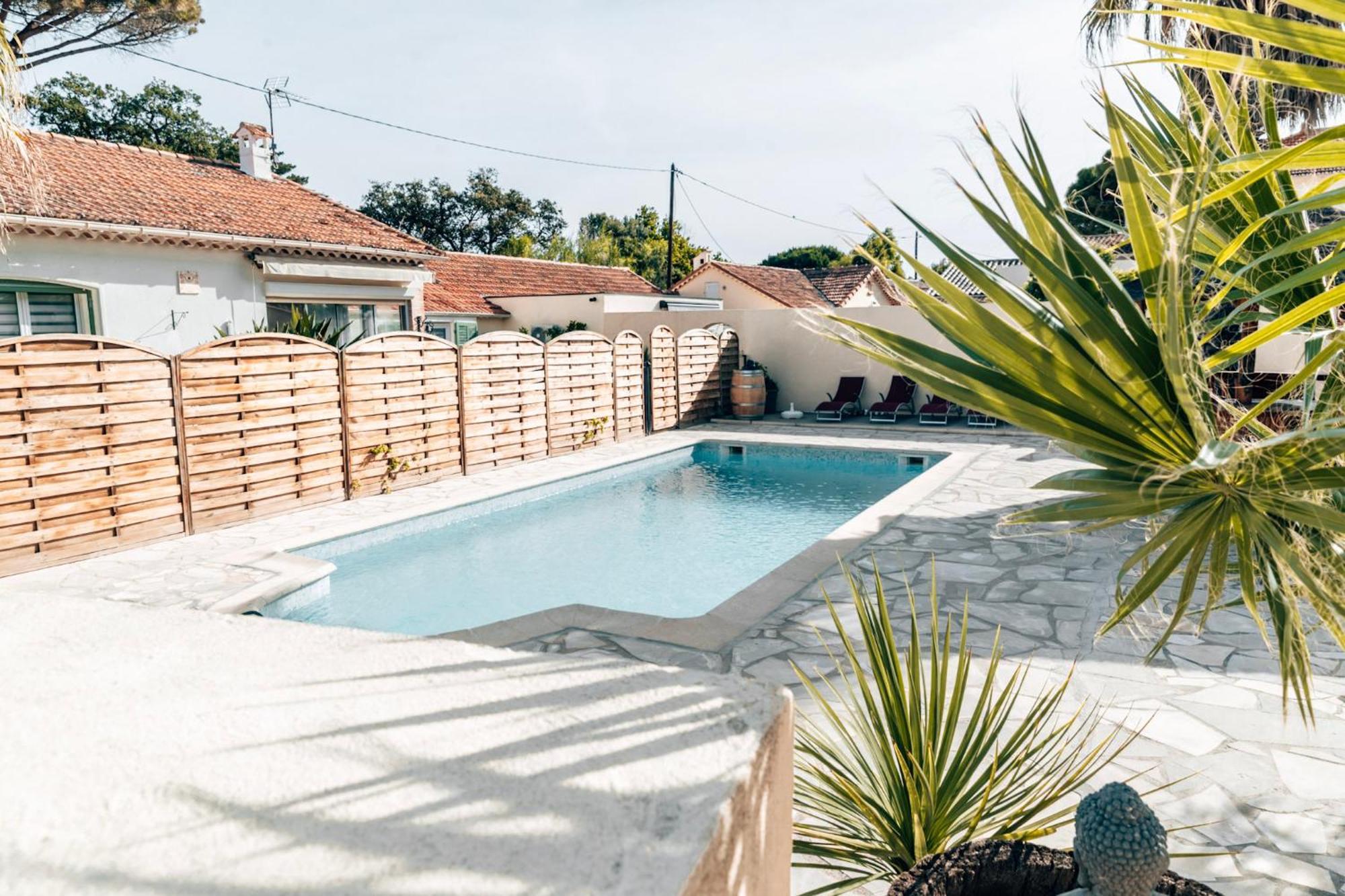 Reve D'azur, 2 Chambres, Maison Julia En Bord De A La Nartelle, Piscine Partagee, Parking & Terrasse Bbq, Wifi Et Draps Inclus A Pied * Sainte-Maxime